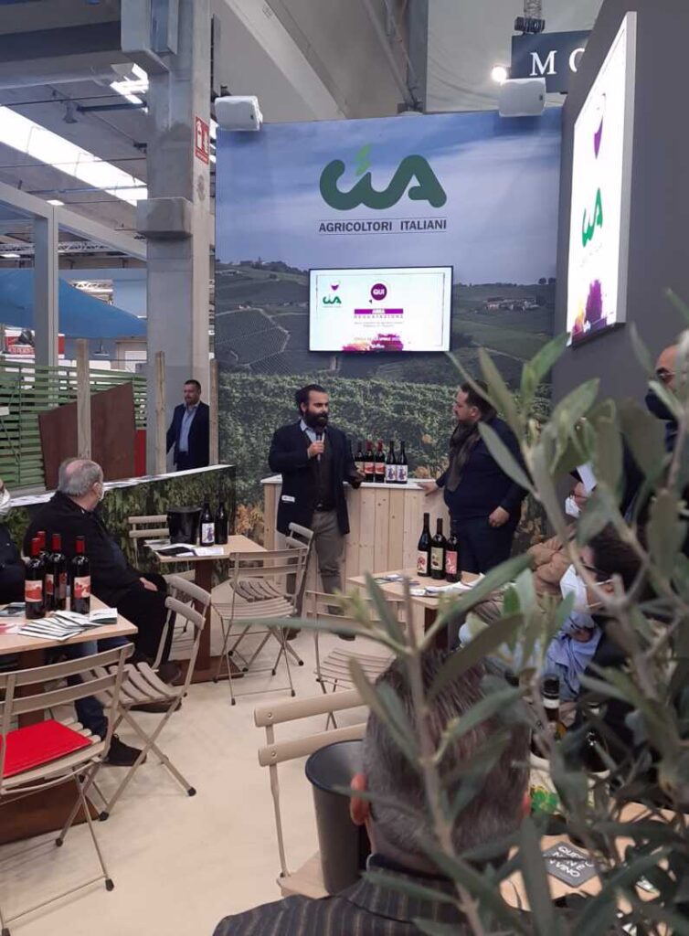Vinitaly, Cia: i vini solidali antidoto contro guerra e crisi. Trend resiste (con FOTO EVENTO)