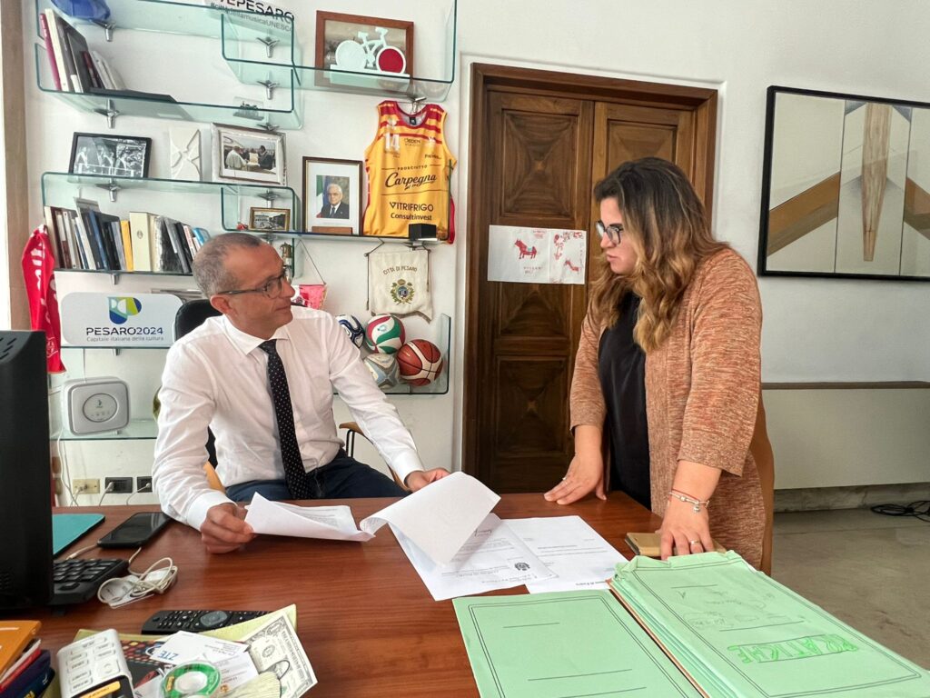Pesaro 2024 sarà “Casa delle Tecnologie”. Ricci e Frenquellucci annunciano: «Vinti 11mln del Ministero delle Imprese e del Made in Italy per realizzare un laboratorio innovativo diffuso, che coinvolgerà tutta la città»