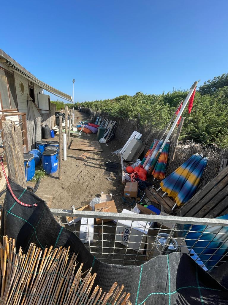 COMUNICATO STAMPA: ABUSO DEMANIALE A MARINA DI BIBBONA