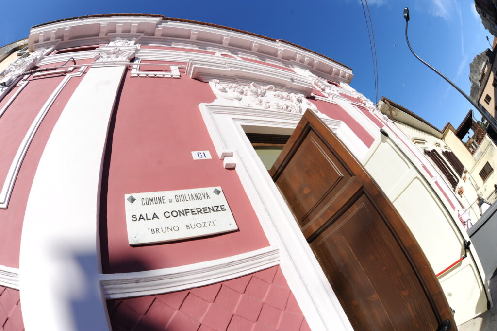 Il 14 dicembre convegno a Giulianova su â??Psico-infettivologia e Covid 19. Dal lockdown alla fase di uscita?â?