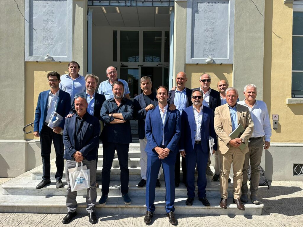 Toscana, Salvini incontra delegazione di sindaci della Versilia/Video