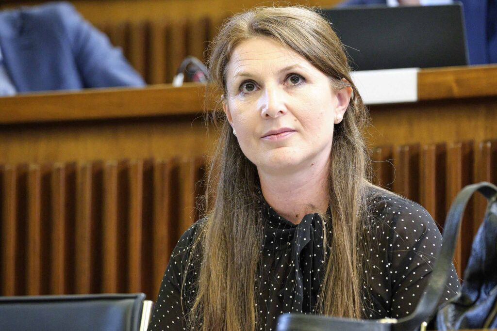 (ACON) PNRR. CAPOZZI (M5S): PROGETTI A RISCHIO, REGIONE E ANCI SI MOBILITINO