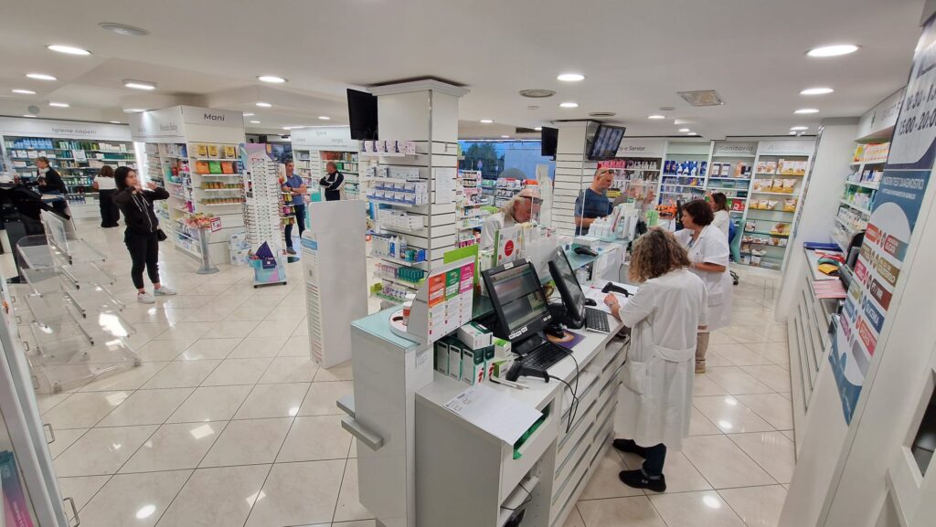 Farmacia Ricci di Torgiano, evento pubblico per festeggiare 70 anni di attività a sostegno dei bisogni dei cittadini del territorio (sabato 30 settembre)