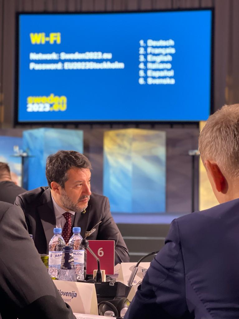TRASPORTI, SALVINI FORMALIZZA L’INTESA PER IL MONTE BIANCO