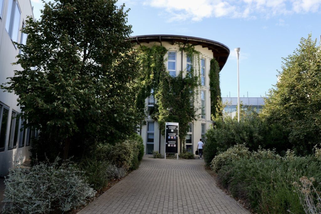 Agenzia regionale 1073.23 Emiliano e Delli Noci al Nanotec Lecce per i 100 anni del Cnr