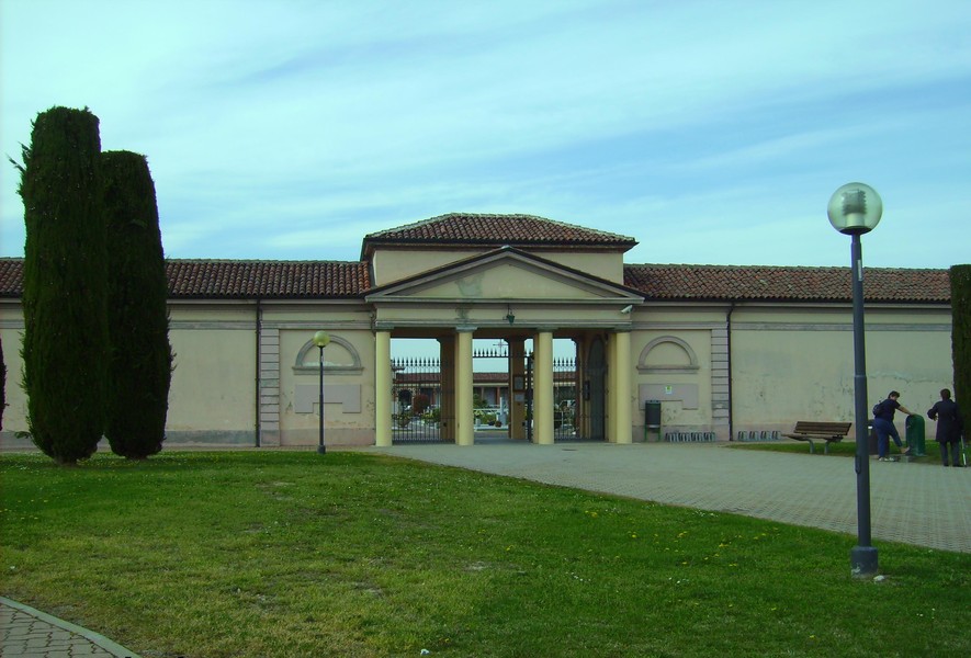 Alba: dal 23 ottobre al 15 novembre sarà aperto un accesso laterale al cimitero di via Ognissanti