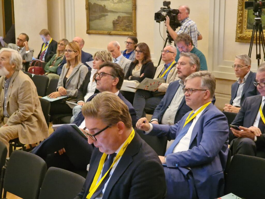 (ACON) MITTELEUROPA. BERNARDIS(FP): GO!2025 ESEMPIO DI DIALOGO E COOPERAZIONE