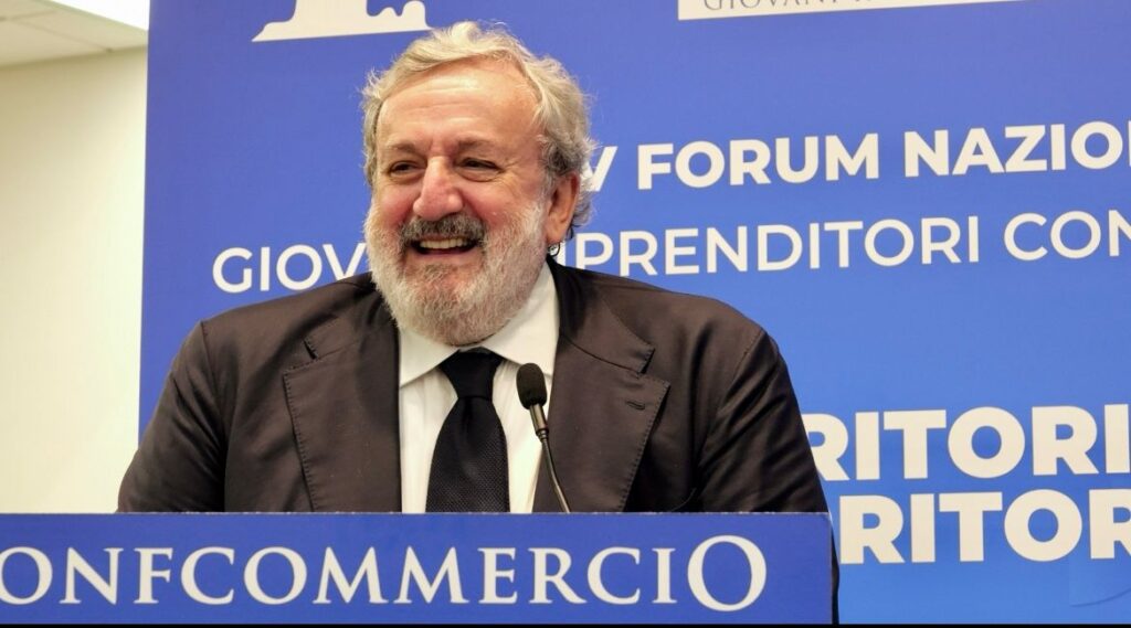 agenzia regionale 1305.23 Emiliano al forum nazionale giovani Confcommercio