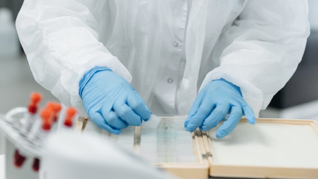 Collaborazione globale per sviluppare vaccini anti-COVID-19 e antinfluenzali di prossima generazione. Pandemic Sciences Institute