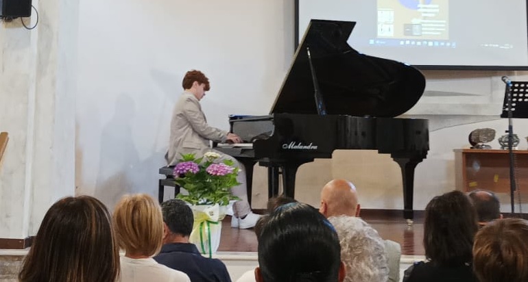TUTTI MUSICISTI MINORENNI: PERCUSSIONI, FISARMONICA E PIANOFORTE per il 3° apuntamento dei CONCERTI DEL GIOVEDI al foyer del Teatro Caniglia Sulmona (AQ)