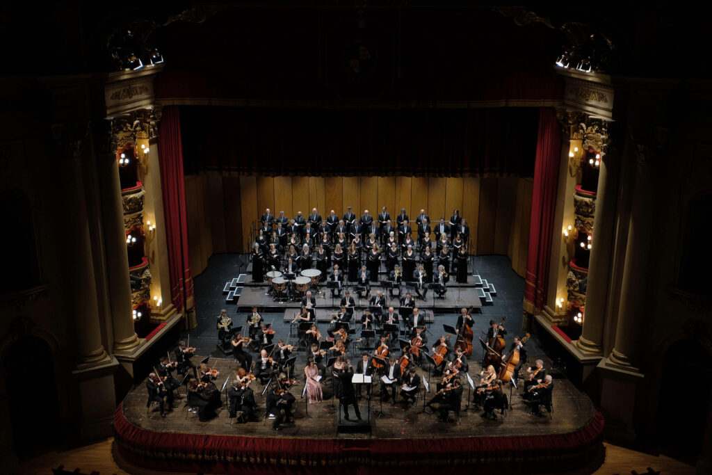 Viaggio in tre secoli di musica sacra e vocale con Orchestra e Coro di Fondazione Arena – ultimo concerto sinfonico al Teatro Filarmonico, 1 e 2 dicembre 2023