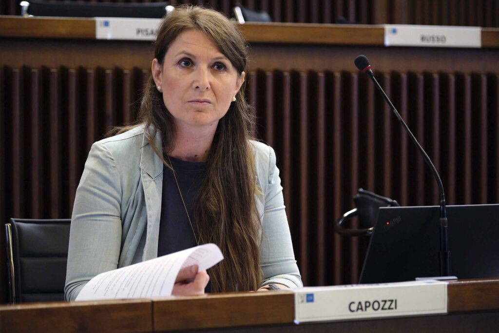 (ACON) FERROVIE. CAPOZZI (M5S): ASSESSORE AMIRANTE INCONTRI RFI IN IV COMM