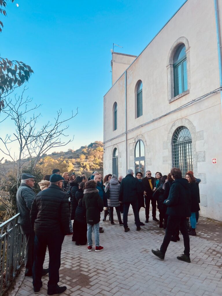 Cs.n.611 – 612 – 613 + locandina – 614 + foto