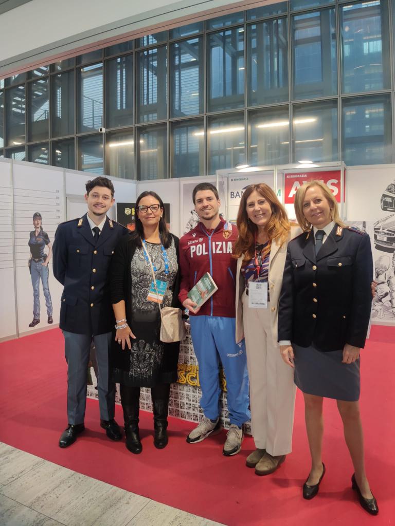Polizia di Stato – Visita del Vice Capo della Polizia Gambacurta alla fiera “Più libri più liberi”