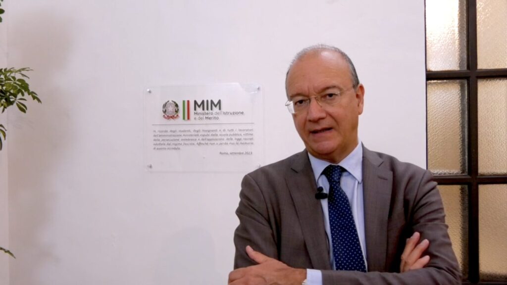 Scuola, al via bando per il reclutamento di 587 dirigenti scolastici, Valditara: “Prosegue nostro impegno per una categoria che svolge una funzione fondamentale nel sistema scolastico”