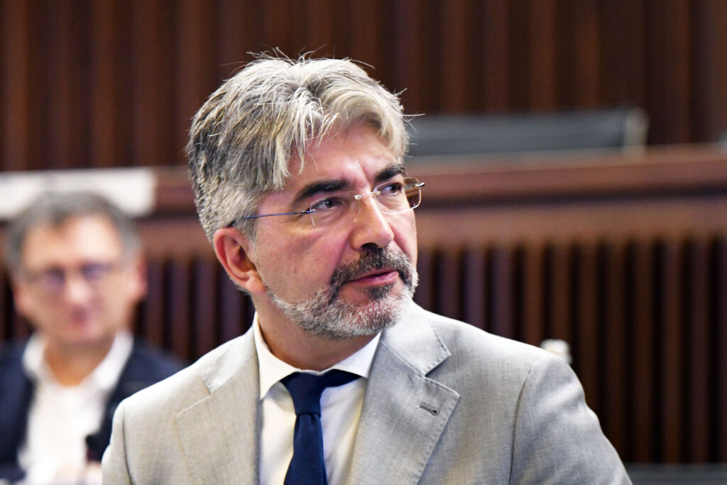 (ACON) BILANCIO. SOSPESA RIVALUTAZIONE VITALIZI, DECIDER CONF. STATO-REGIONI