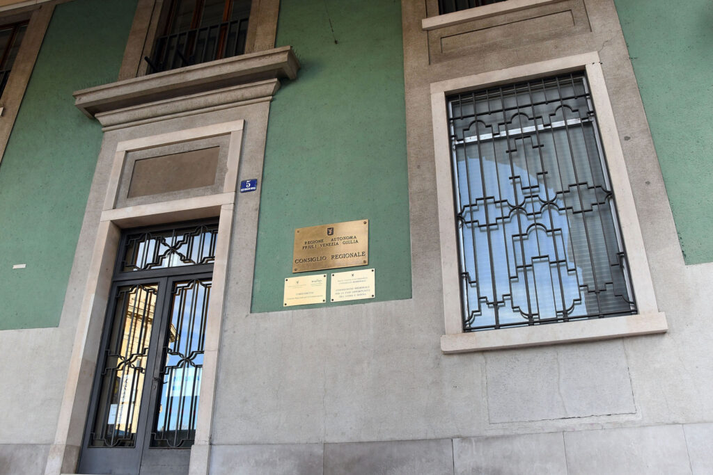 (ACON) CONCILIAZIONE. CORECOM: SPORTELLI E NUMERO VERDE CHIUSI DA 26/12