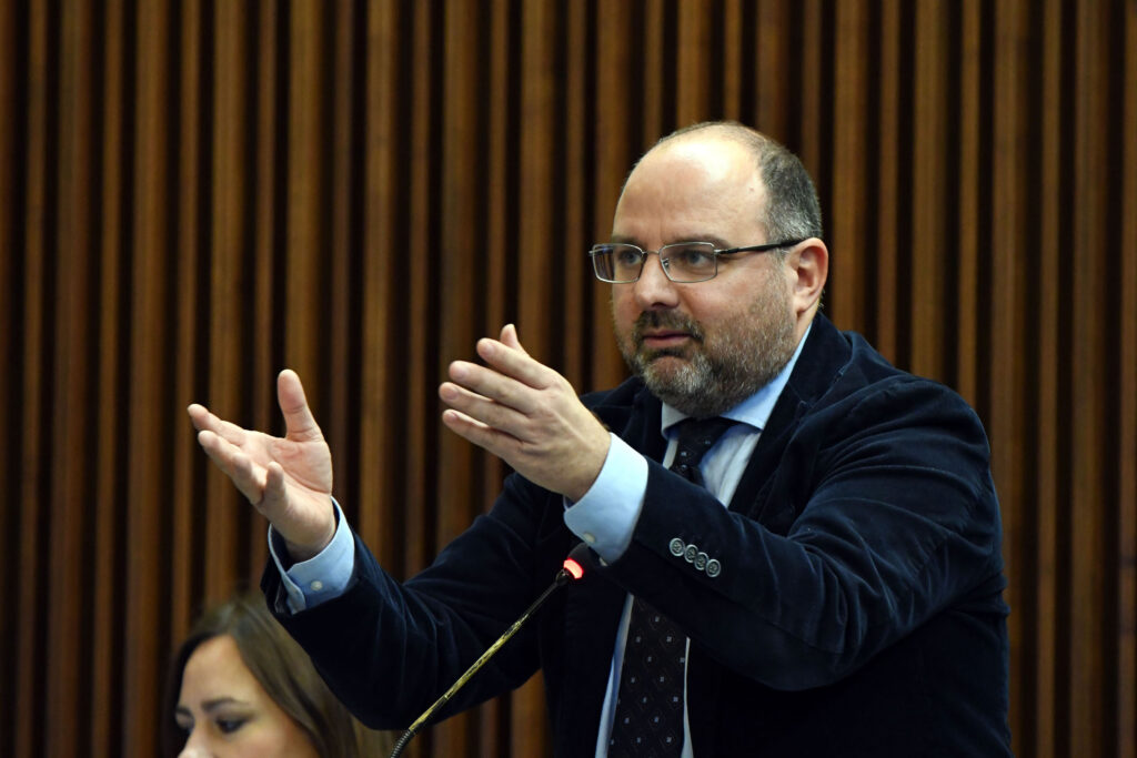 (ACON) PARITETICA. MORETTI (PD): DA FDI NOMINA SBAGLIATA E PERICOLOSA