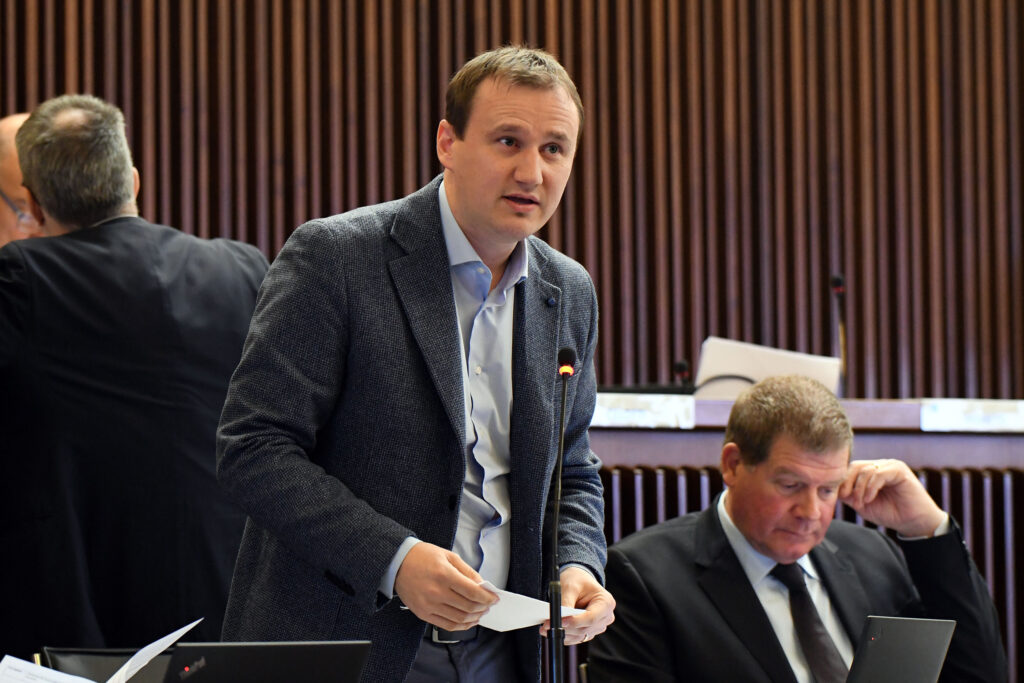 (ACON) BILANCIO. POZZO (PD): SU AMBIENTE ED EMERGENZE URGE CAMBIO DI ROTTA