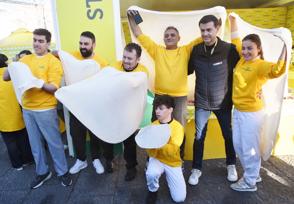 PREZZI: COLDIRETTI/IPSOS, PIZZA SALVA TASCHE CON +14%CONSUMI