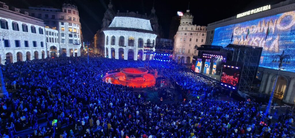 + FOTONOTIZIA + A GENOVA CAPODANNO 2023 DA RECORD: OLTRE 40MILA PERSONE IN PIAZZA DE FERRARI PER L’EVENTO TARGATO MEDIASET, REGIONE LIGURIA E COMUNE DI GENOVA. PRESIDENTE TOTI IN DIRETTA NAZIONALE: “CHE SIA UN ANNO DI FELICITÀ PER TUTTI”