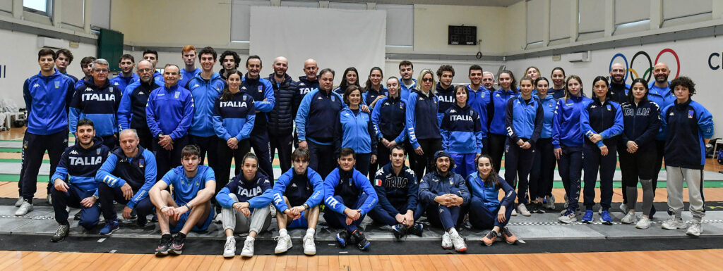 La Nazionale olimpica di spada in allenamento con schermidori non vedenti e in carrozzina: integrazione al 100% a Tirrenia