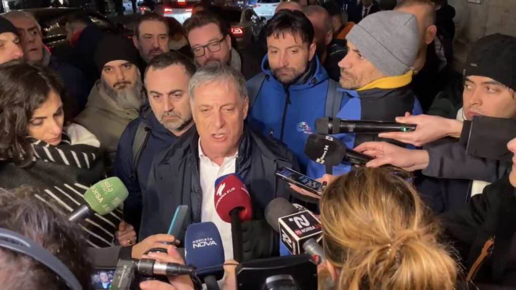 Ex Ilva, Palombella (Uilm): “subito divorzio da Mittal, indietro non si torna”/Video