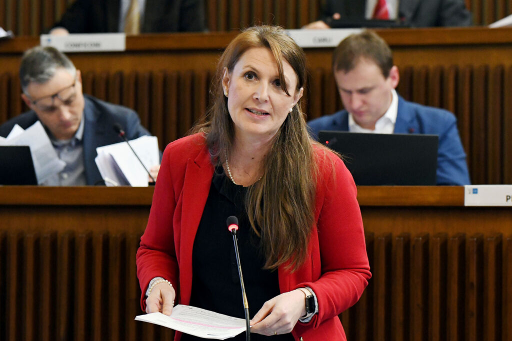 (ACON) SALUTE. CAPOZZI (M5S): SSR IN DIFFICOLT, RICCARDI RIMETTA LE DELEGHE