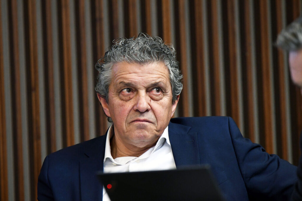(ACON) PUNTI NASCITA. MARTINES (PD): RICCARDI SCARICA LE CHIUSURE SU AGENAS