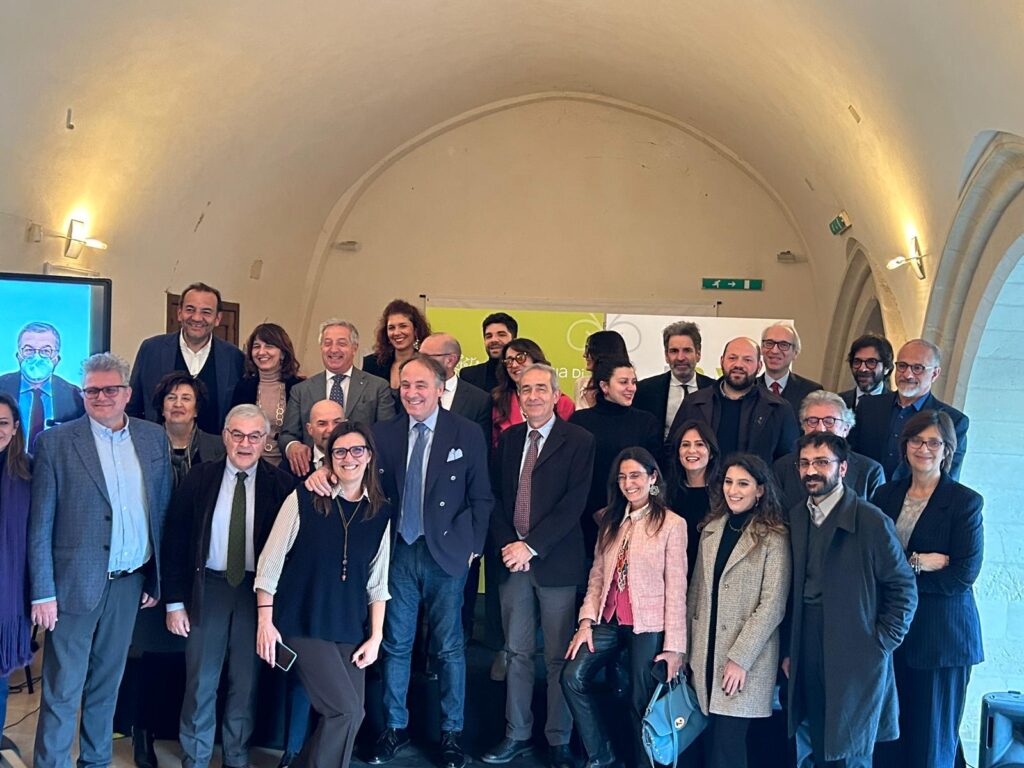 IL COMUNE COMUNICA – ieri l’assessora Romano a Lecce per la firma dell’accordo con Regione Puglia finalizzato a rafforzare la dotazione di alloggi per gli studenti universitari a Bari