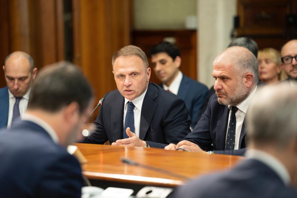 Agricoltori, Lollobrigida: esonero Irpef 90%