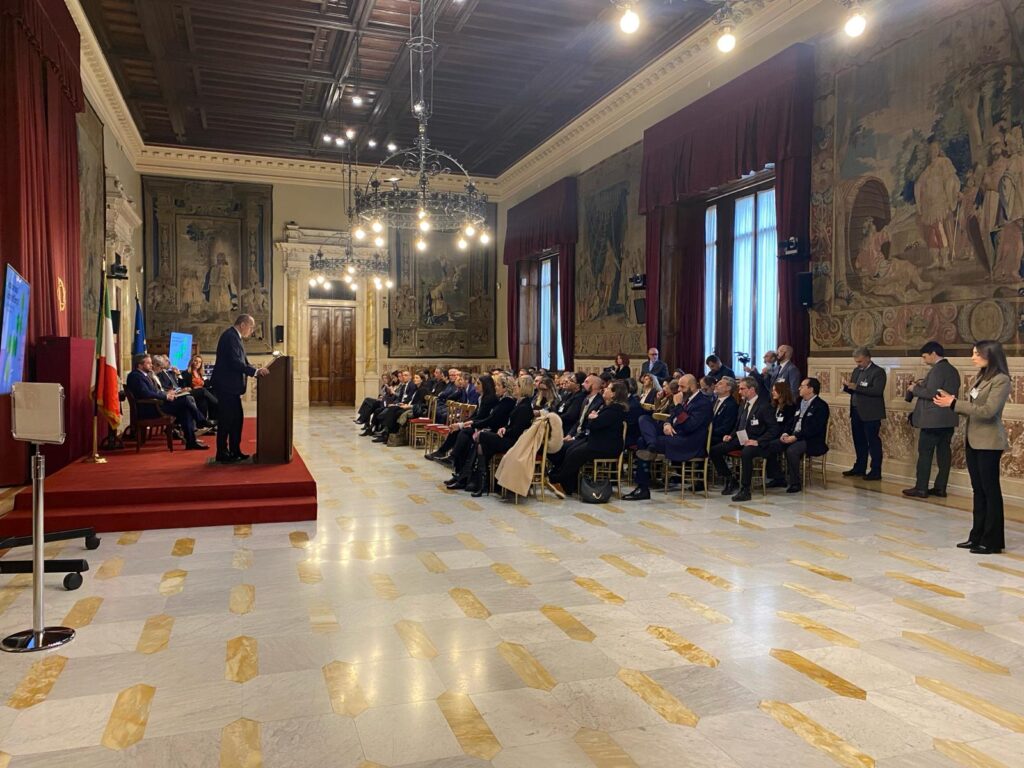 VERSO UNA NUOVA UNIONE DELL’ENERGIA? CONCLUSO IL CONVEGNO A PALAZZO MONTECITORIO