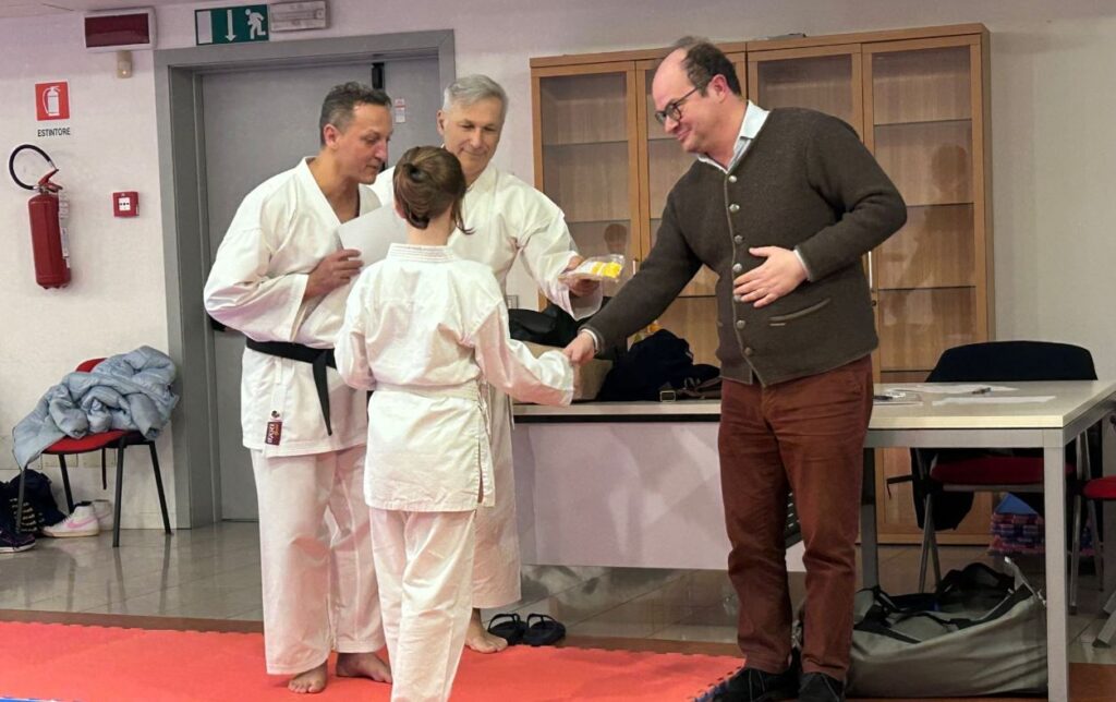 (ARC) Sport: Anzil, karate disciplina che forma giovani a difficolt vita