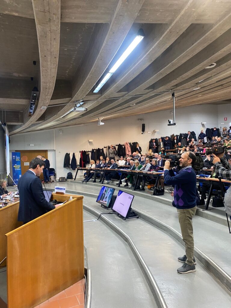 Comitato Europeo delle Regioni – La Commissione Sedec riunita ad Ancona su innovazione per la transizione verde e digitale: l’intervento del presidente della Regione Marche Acquaroli