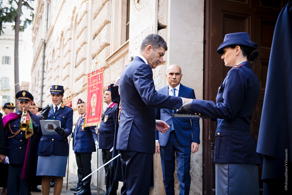 *********FOTO *******- Polizia di Stato – questura di Roma – Cerimonia per la posa di tre Pietre d’inciampo in memoria di tre poliziotti uccisi durante l’occupazione nazista
