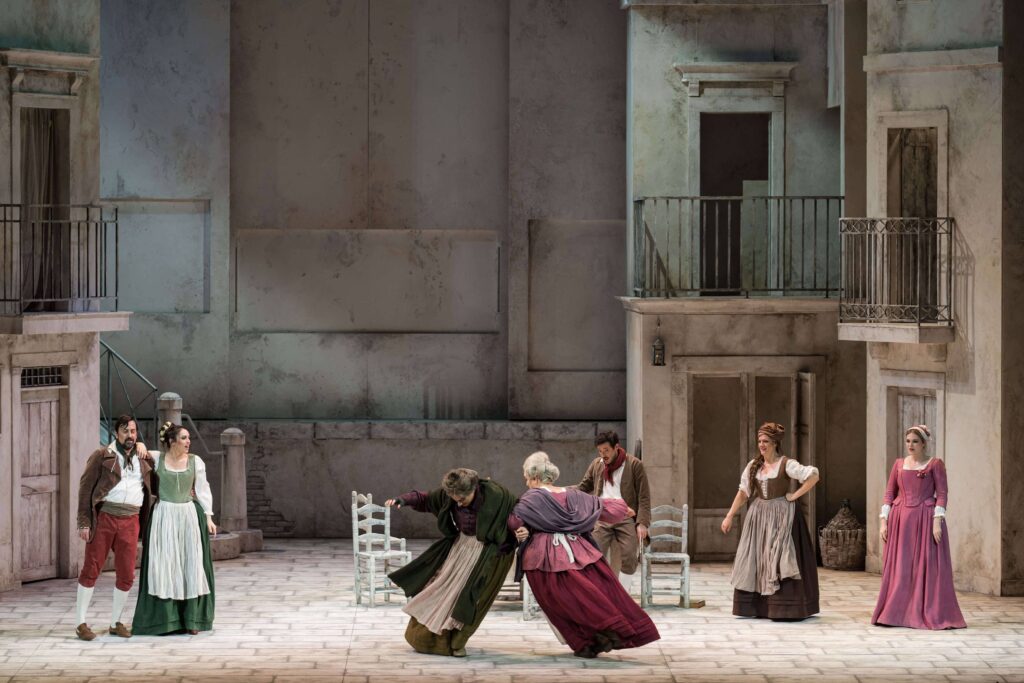 Il Campiello al Teatro Filarmonico: commedia lirica imperdibile e spassosa, in scena fino al 24 marzo – Stagione d’Opera e Balletto 2024