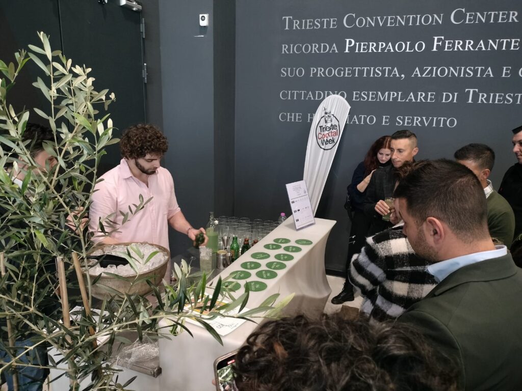 Agenzia regionale 283.24 Pentassuglia_la Puglia a Olio Capitale 2024 di Trieste