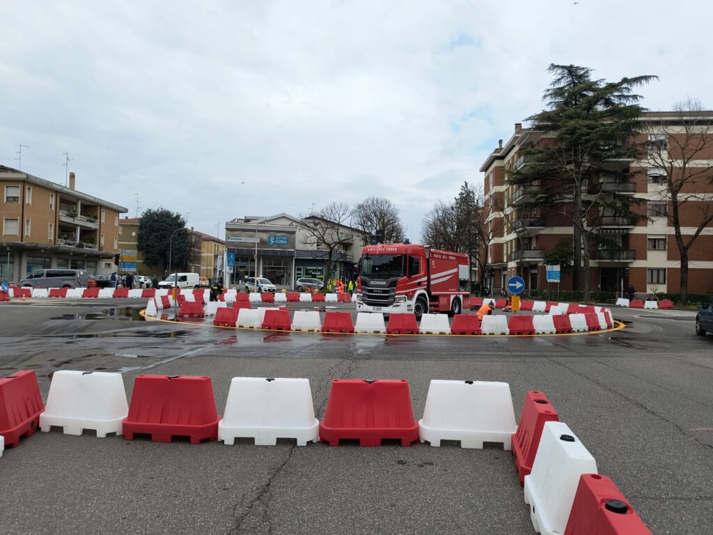 Nuova rotatoria tra via Martiri della Resistenza e via Boselli, al via la sperimentazione con un aggiornamento importante su via San Giuseppe