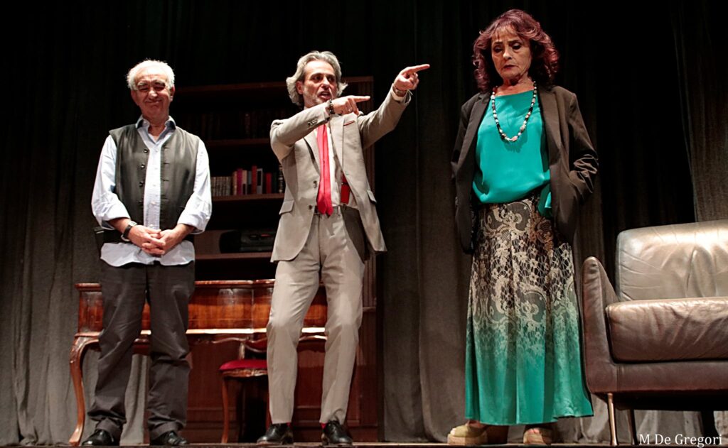 Al Teatro delle Muse torna sul palco un grande successo “Non è una tragedia”, commedia scritta da Geppi Di Stasio, con Wanda Pirol, Rino Santoro, Geppi Di Stasio 11 aprile – 5 maggio 2024