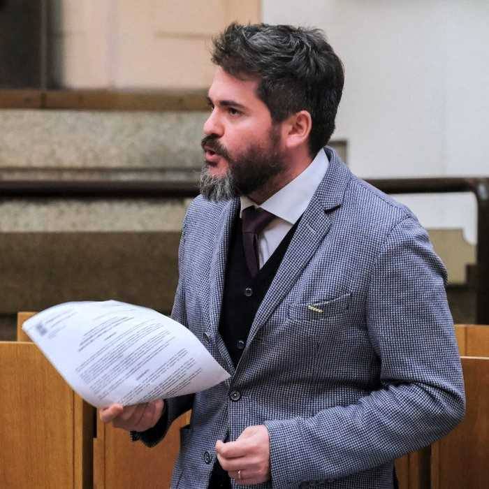 Thomas De Luca (M5S): “Depositata proposta di legge per abrogare l’emendamento Puletti sulla liberalizzazione indiscriminata dei veicoli a motore nei sentieri”
