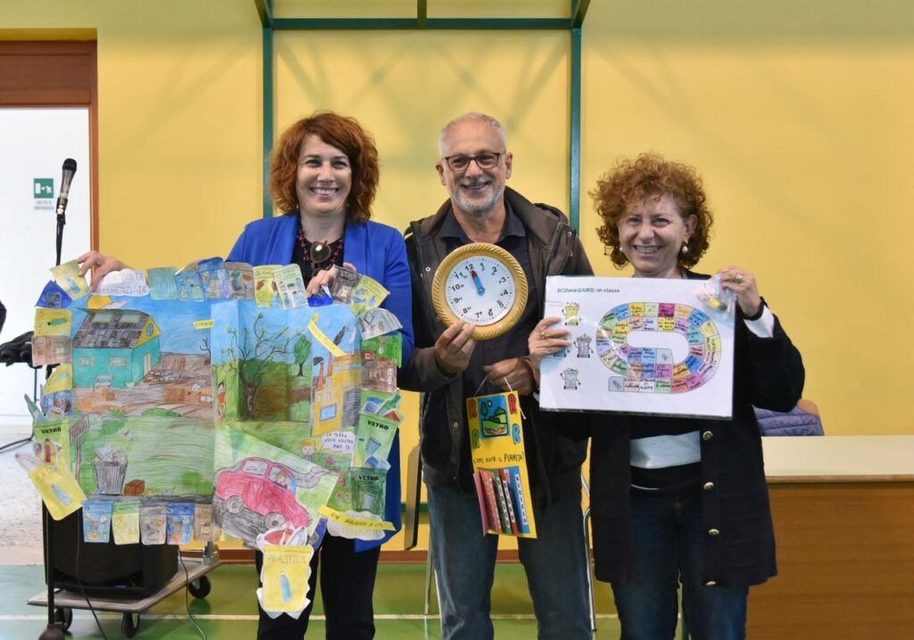 Cs. n.255 “Differenziamo Ragusa” – Arrivano i premi per i partecipanti + foto