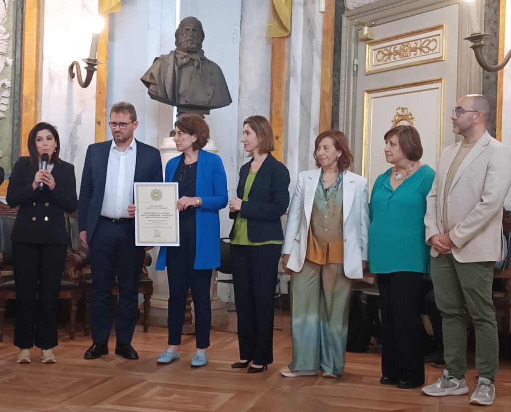 Cs. n.264 Premiato a Genova il progetto “Eco-Narrazioni. Atelier formativi per la cura educativa” del Comune di Ragusa + foto
