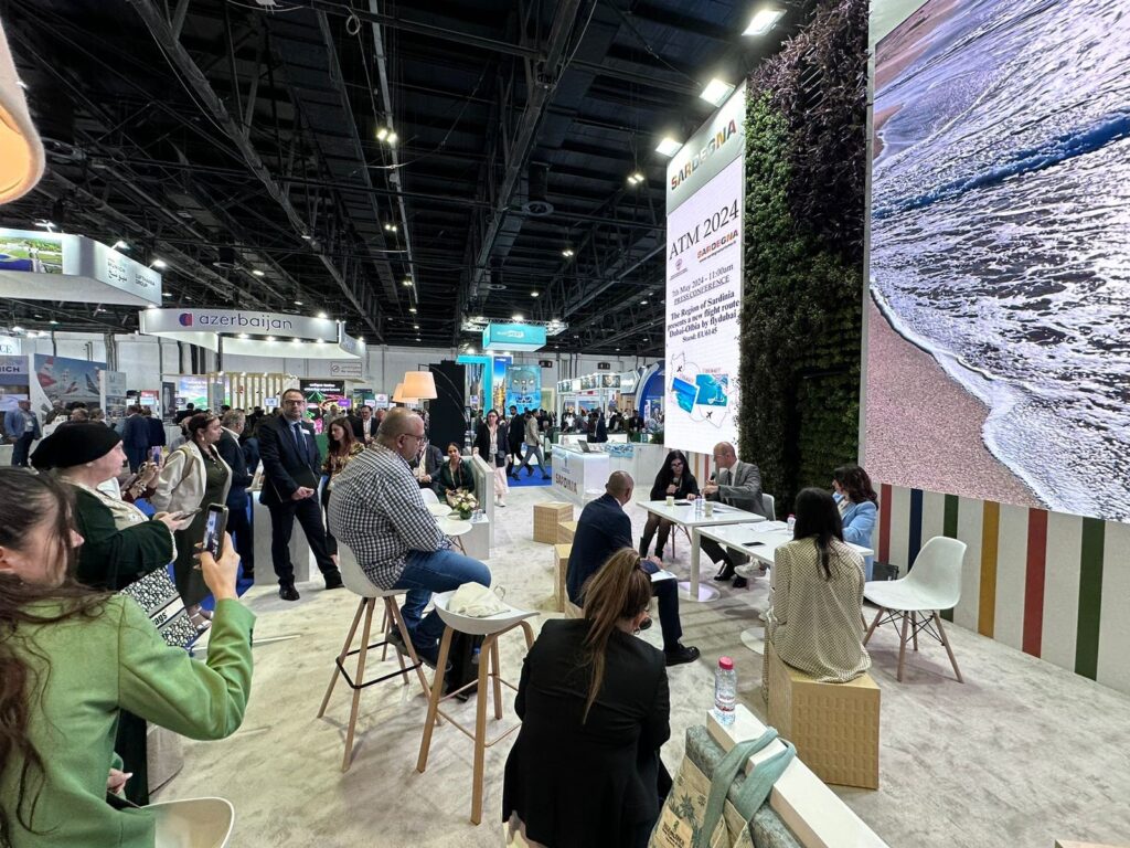 TURISMO: LA REGIONE SARDEGNA PRESENTA LA SUA PROPOSTA ALL’ARABIAN TRAVEL MARKET DI DUBAI, LA PIÙ IMPORTANTE FIERA INTERNAZIONALE DEDICATA AL TURISMO INBOUND E OUTBOUND DEGLI EMIRATI ARABI