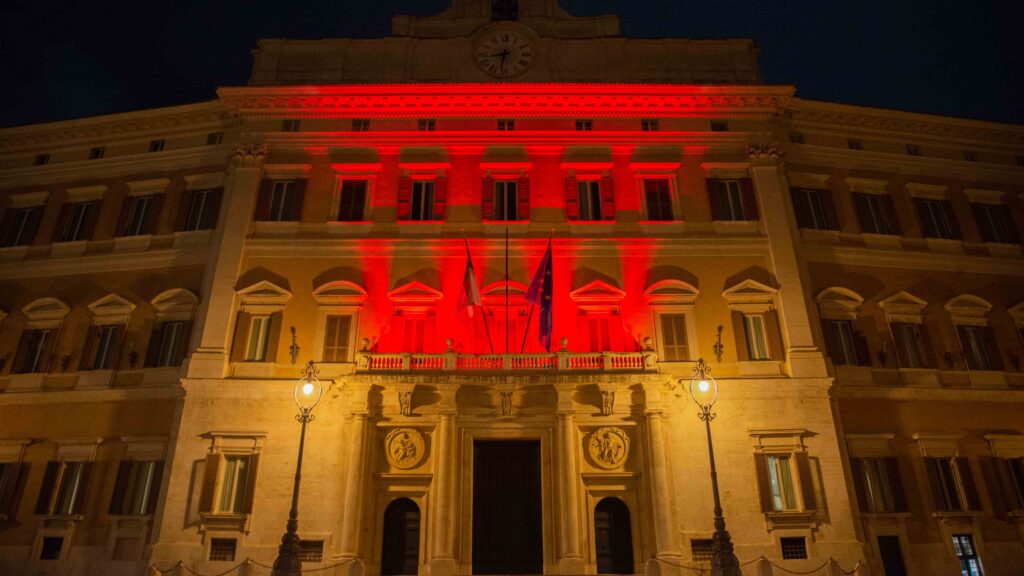 Sclerosi multipla – Giovedì 30 maggio Montecitorio si illumina di rosso