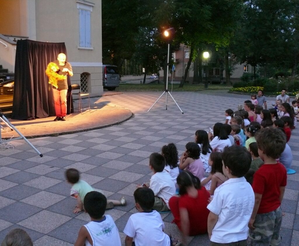 Cs “Incanti di stelle: spettacoli per bambini a Villa Pace”
