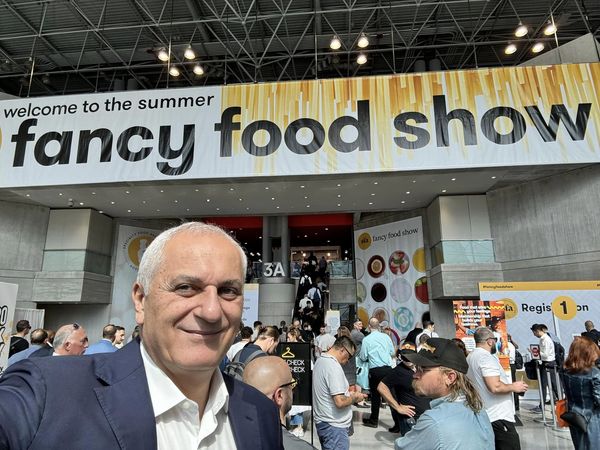 NOTA STAMPA – LA CAMPANIA CONQUISTA NEW YORK AL “SUMMER FANCY FOOD”. ASSESSORE CAPUTO: “EXPORT AGROALIMENTARE IN CRESCITA, ECCELLENZE CAMPANE SEMPRE PIÙ RICHIESTE”
