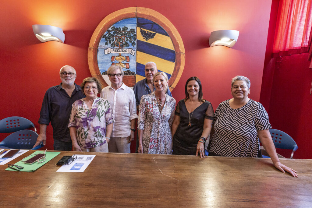 «Il silenzio e le forme», la suggestione delle sculture contemporanee al Furlo