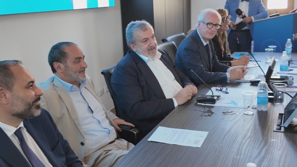 agenzia regionale 703.24 Emiliano a inaugurazione facoltà farmacia Taranto