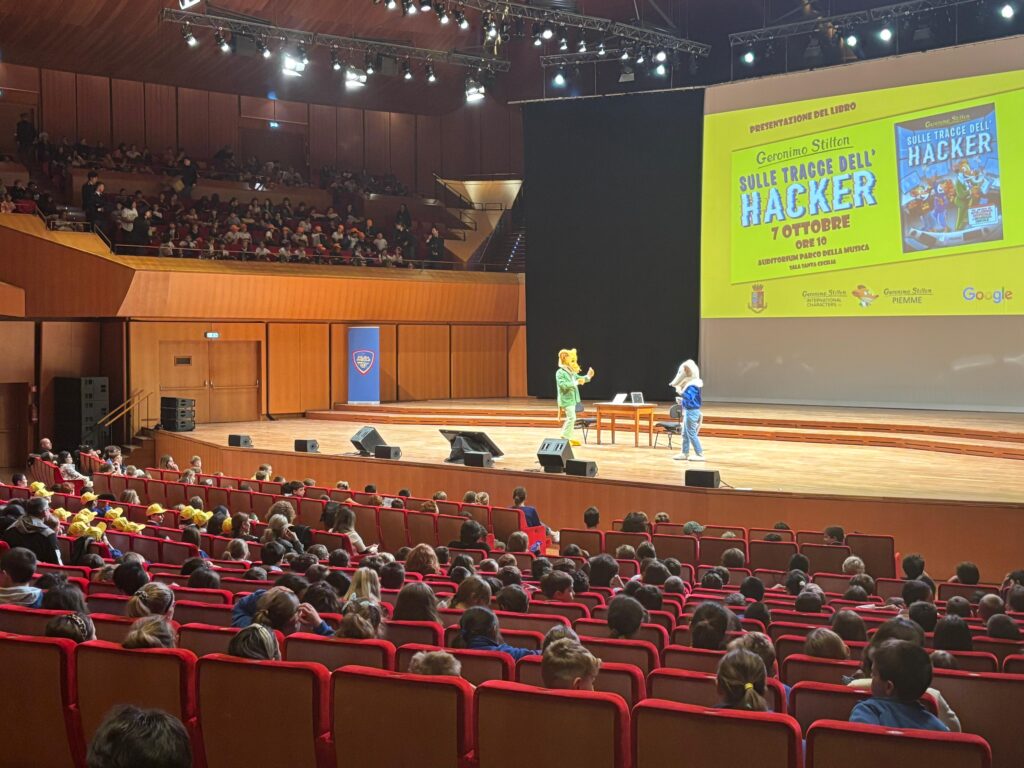 VIDEO + FOTO: “Sulle tracce dell’hacker”: Geronimo Stilton e la Polizia di Stato nuovamente insieme per navigare sicuri in rete.