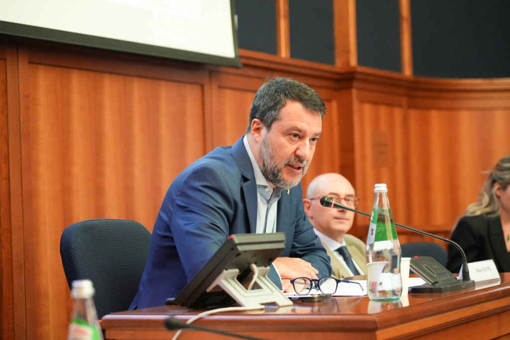 Medici, Salvini: sarà il merito a decidere chi andrà avanti/Video
